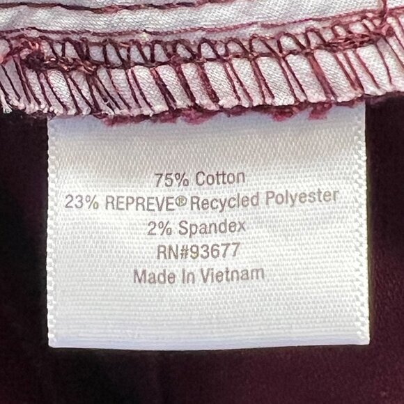 NWT St. John's Bay Women's Stretch Straight Mid Rise Burgundy Jeans Plus Sz 24W - Picture 6 of 11